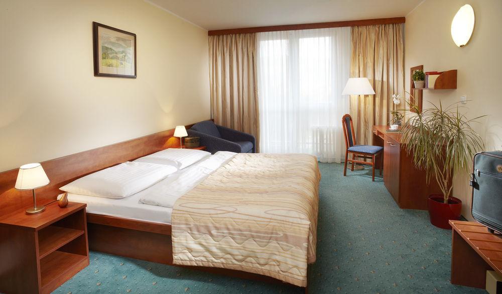 Pinia Hotel & Resort Špindlerŭv Mlýn Екстериор снимка