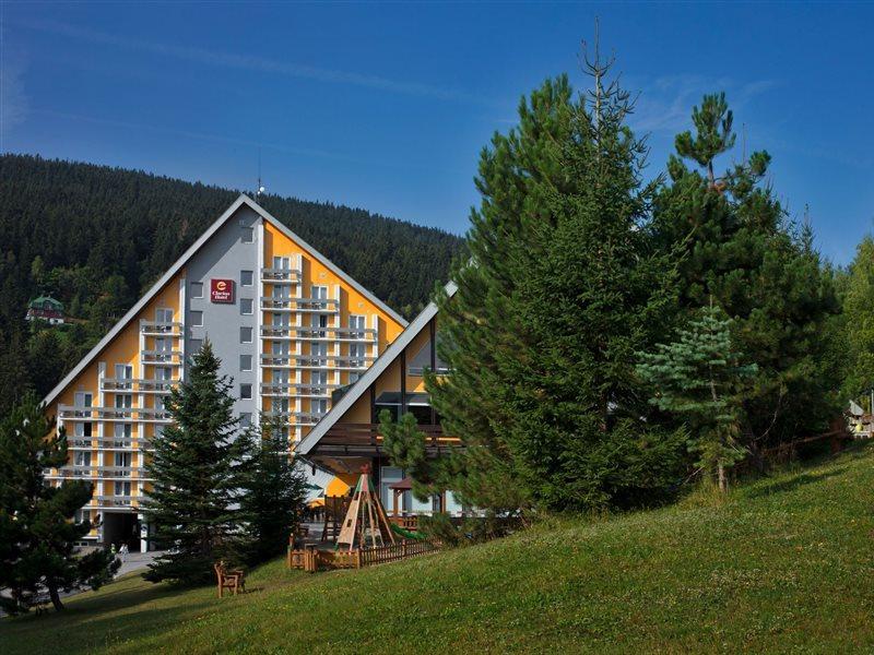 Pinia Hotel & Resort Špindlerŭv Mlýn Екстериор снимка
