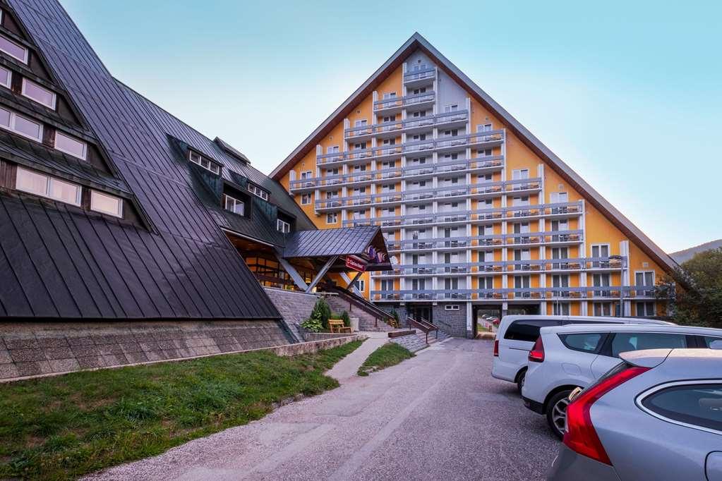Pinia Hotel & Resort Špindlerŭv Mlýn Екстериор снимка