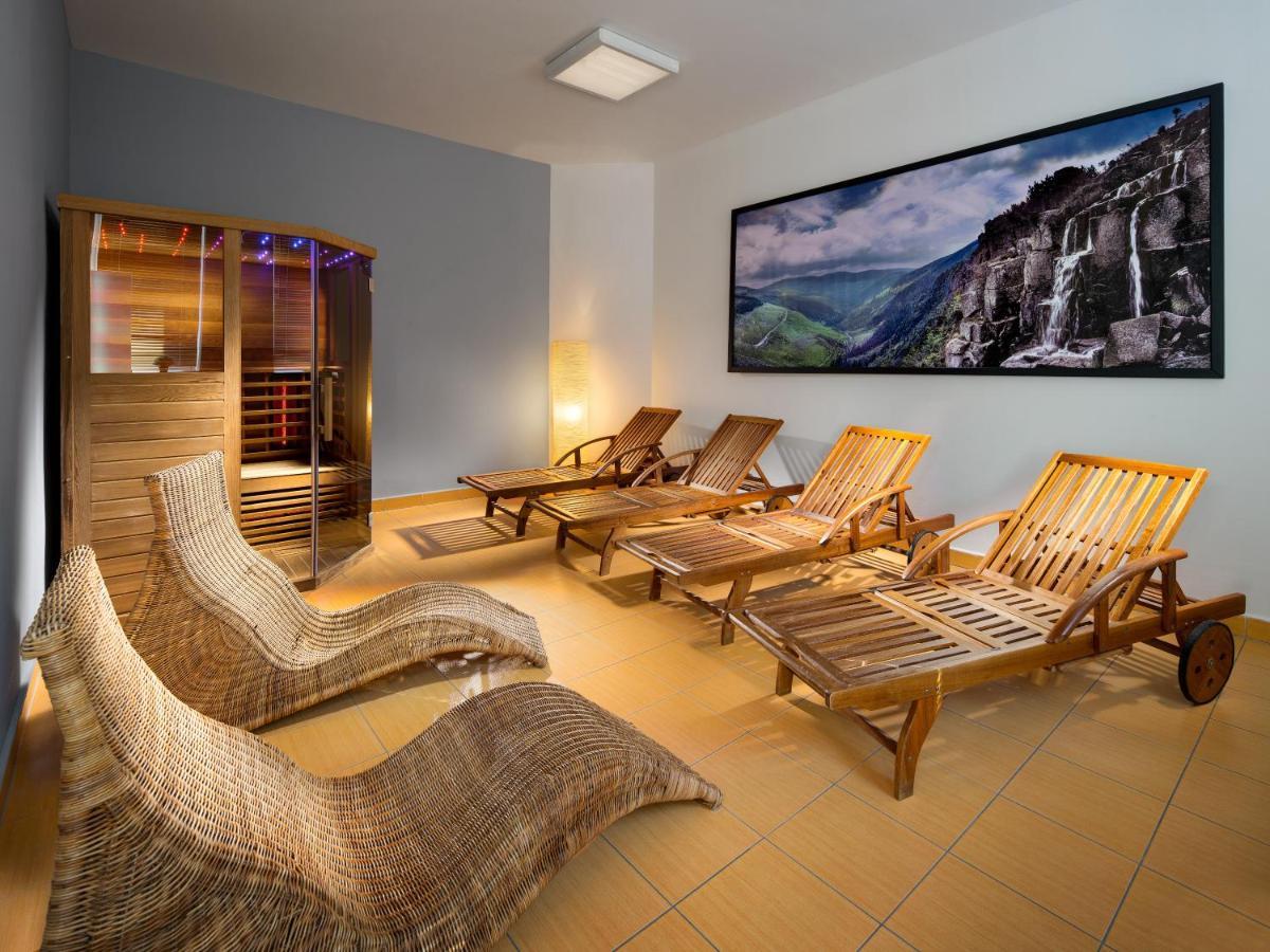 Pinia Hotel & Resort Špindlerŭv Mlýn Екстериор снимка