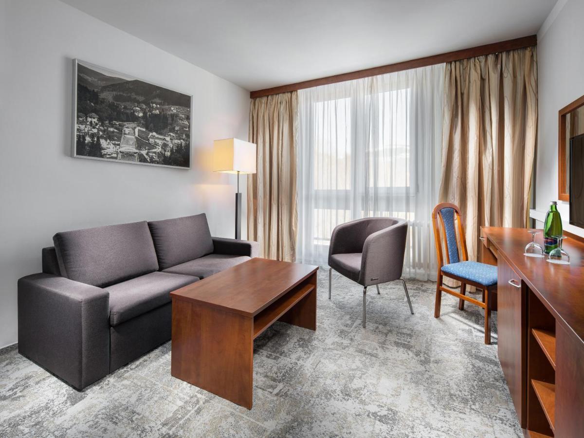 Pinia Hotel & Resort Špindlerŭv Mlýn Екстериор снимка