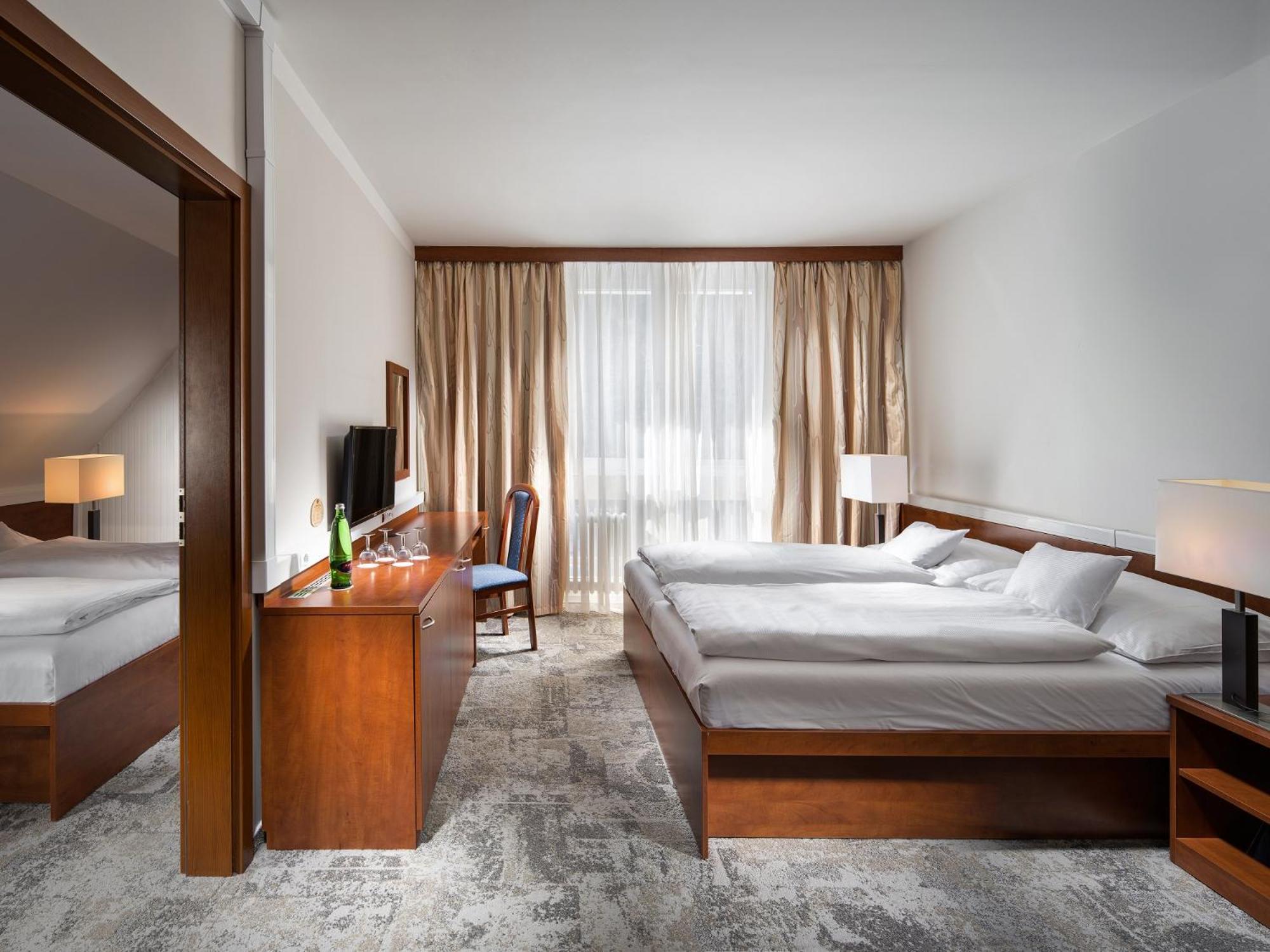 Pinia Hotel & Resort Špindlerŭv Mlýn Екстериор снимка