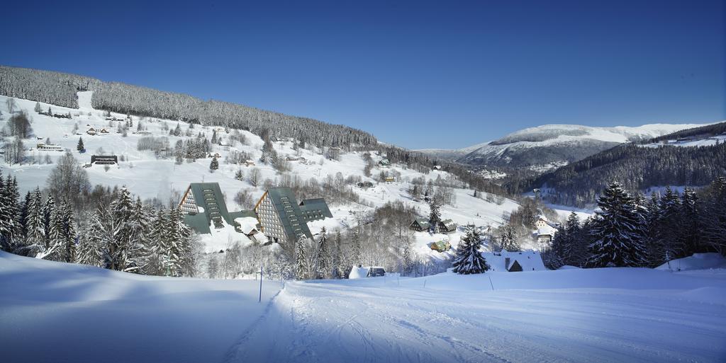 Pinia Hotel & Resort Špindlerŭv Mlýn Екстериор снимка
